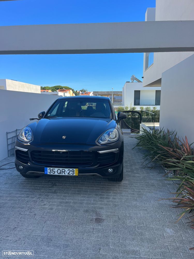 Porsche Cayenne S Hybrid - 3