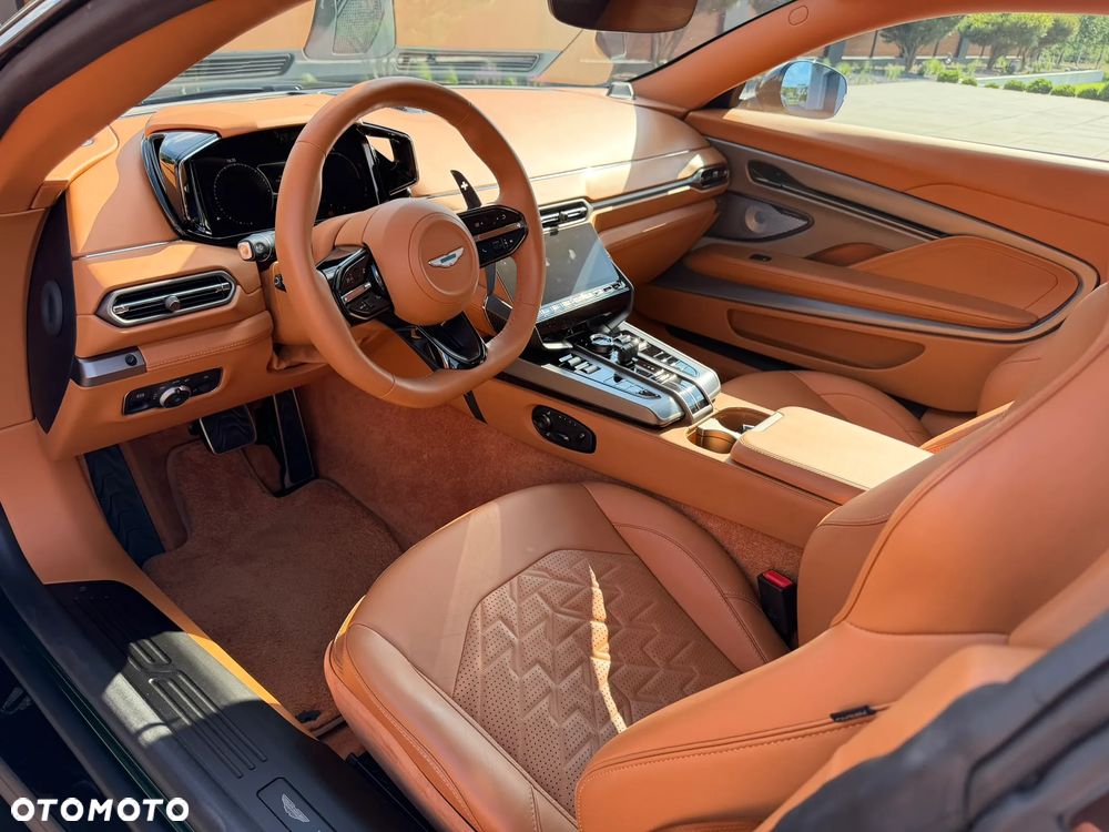 Aston Martin Vanquish - 7