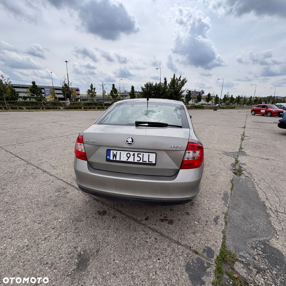 Skoda RAPID - 4