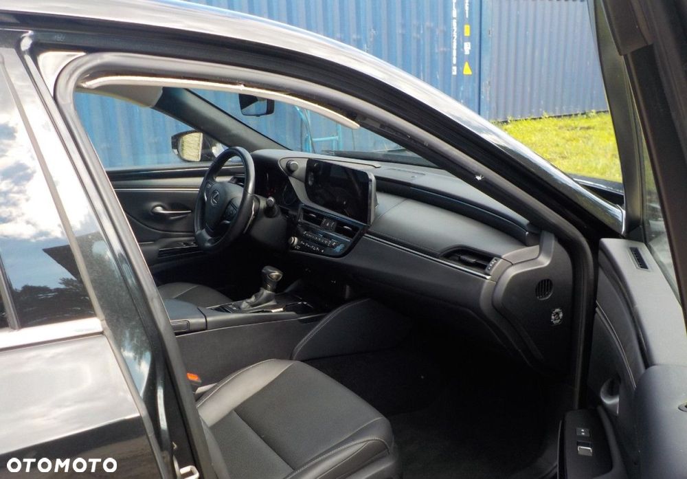 Lexus ES - 20