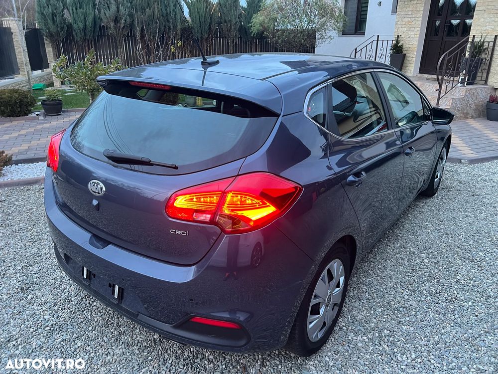 Kia Ceed 1.6 CRDi 128 Platinum Edition - 5