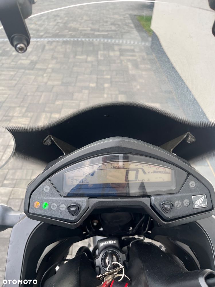 Honda VFR - 10