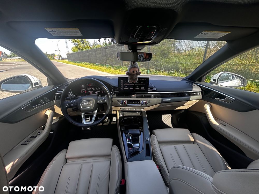 Audi A4 - 24