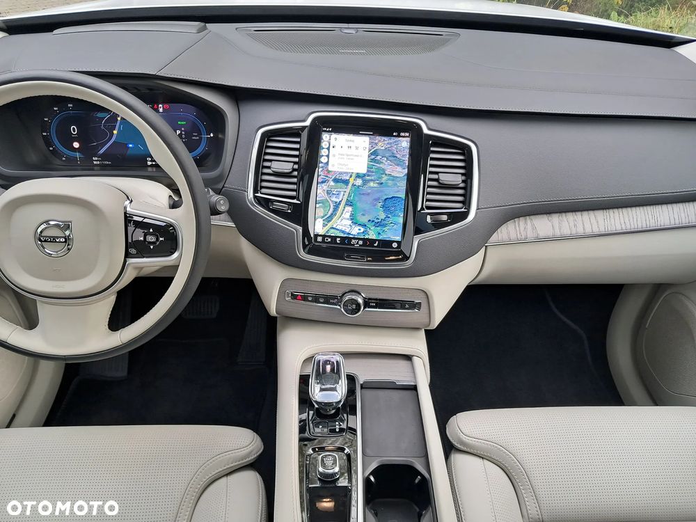 Volvo XC 90 T8 AWD Plug-In Hybrid Ultra Dark 7os - 9