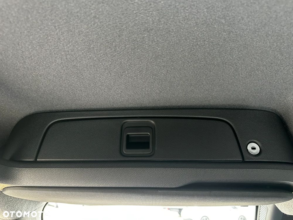 Mercedes-Benz Sprinter - 26