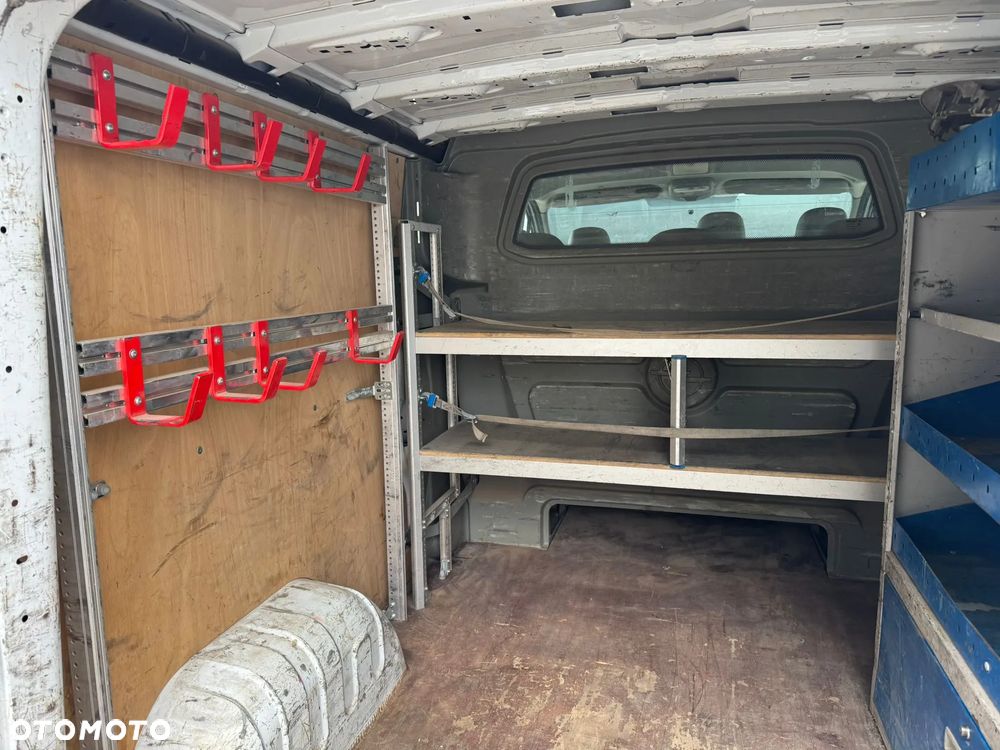 Opel Vivaro - 19