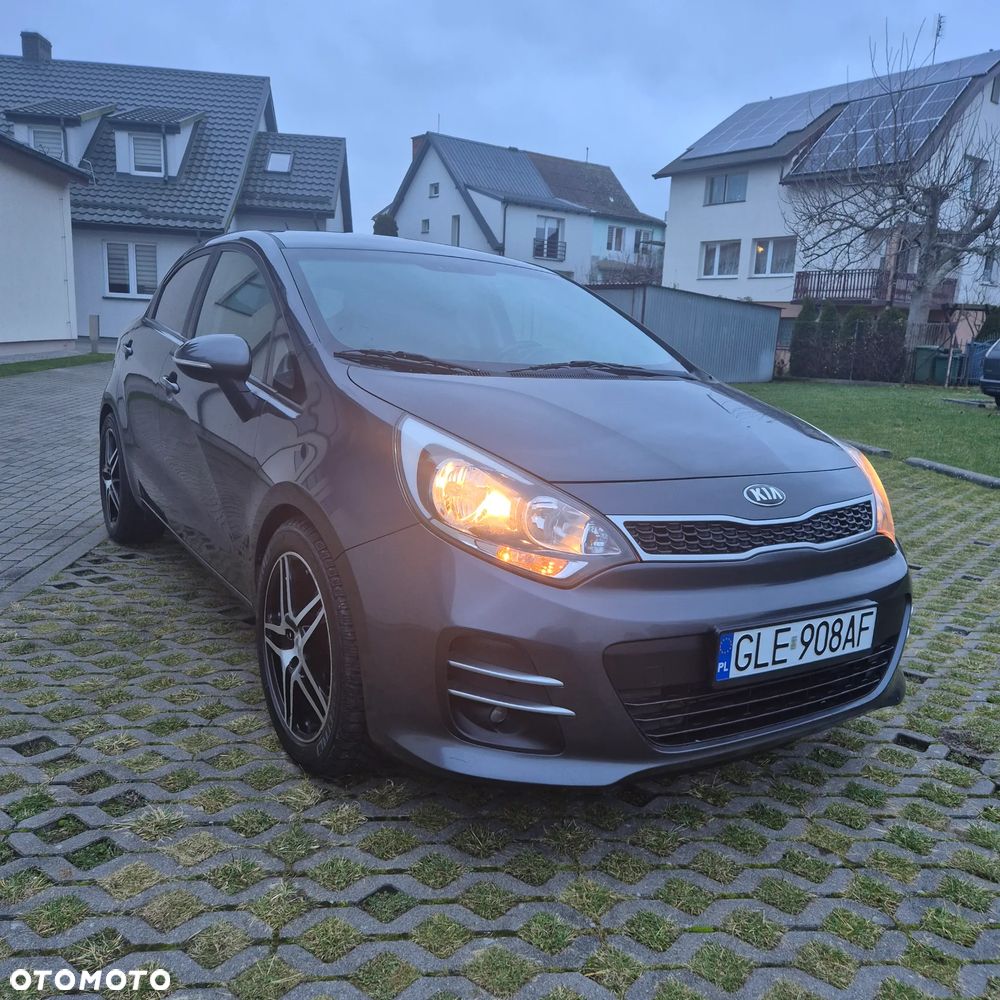 Kia Rio - 21