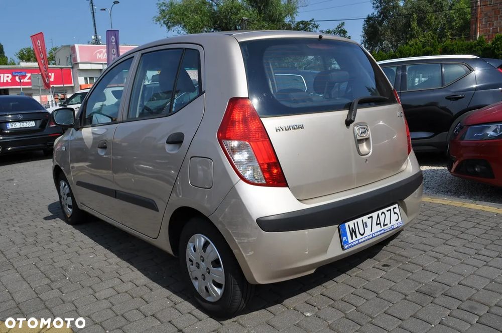 Hyundai i10 1.1 Classic + - 9