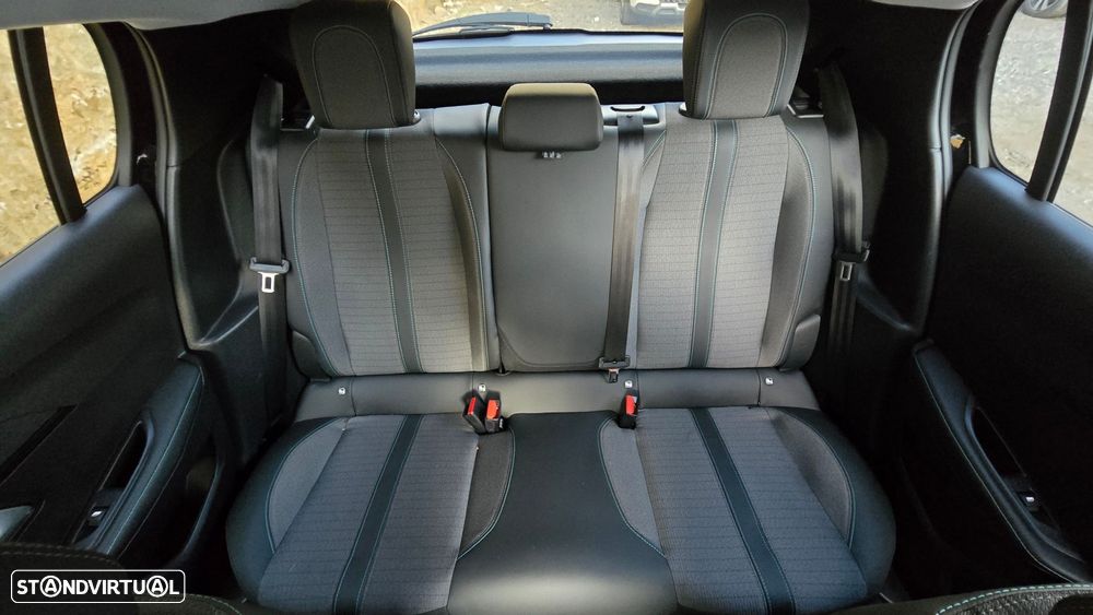 Peugeot e-208 Allure Pack - 48