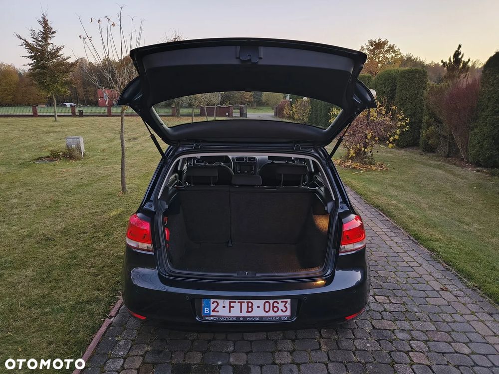 Volkswagen Golf 1.6 TDI BlueMotion Technology Cup - 15