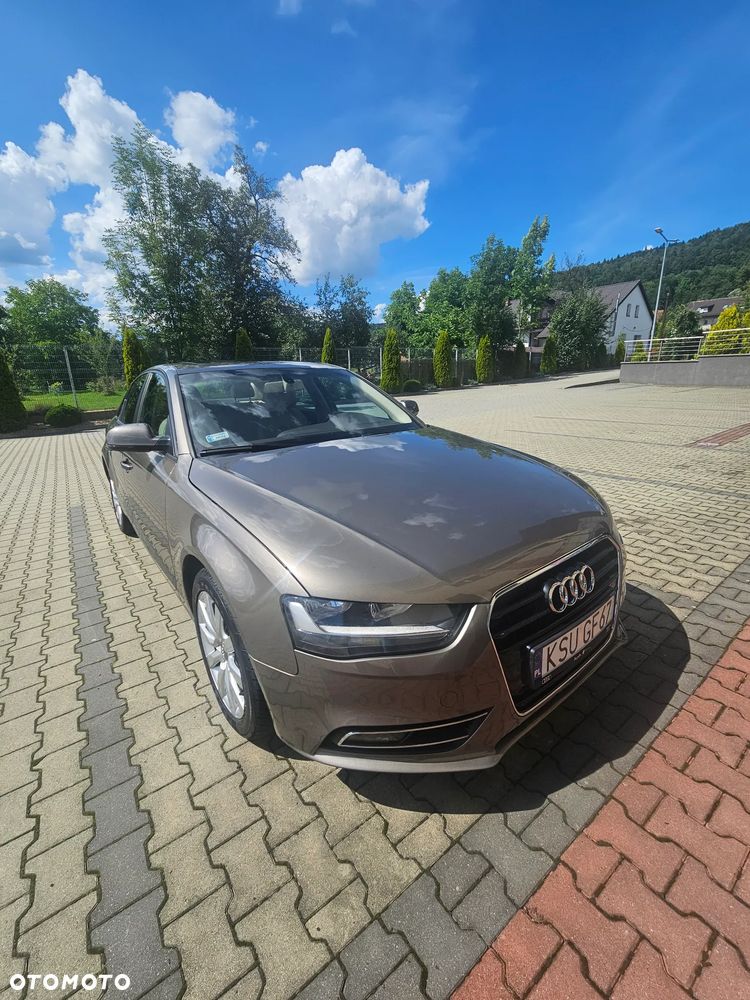 Audi A4 Limousine - 2