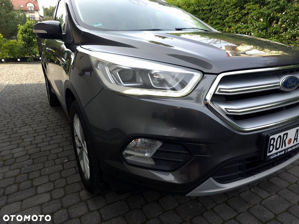 Ford Kuga 2.0 TDCi FWD Titanium - 28