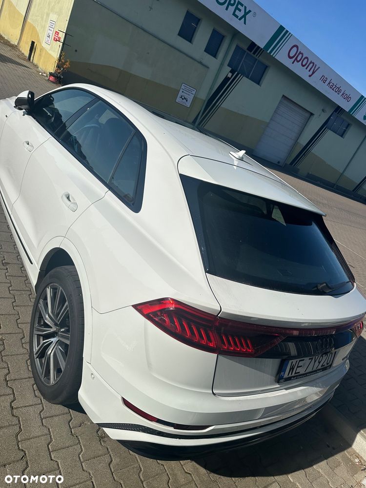 Audi Q8 - 5
