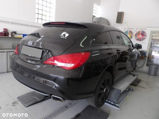 Mercedes-Benz CLA 200 d 7G-DCT - 2