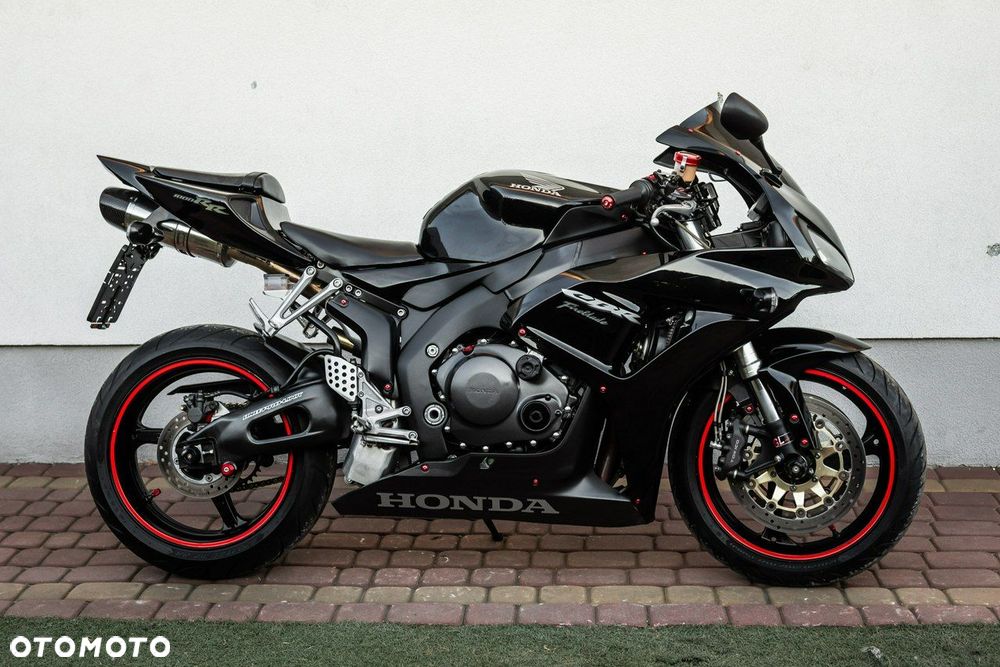 Honda CBR - 3