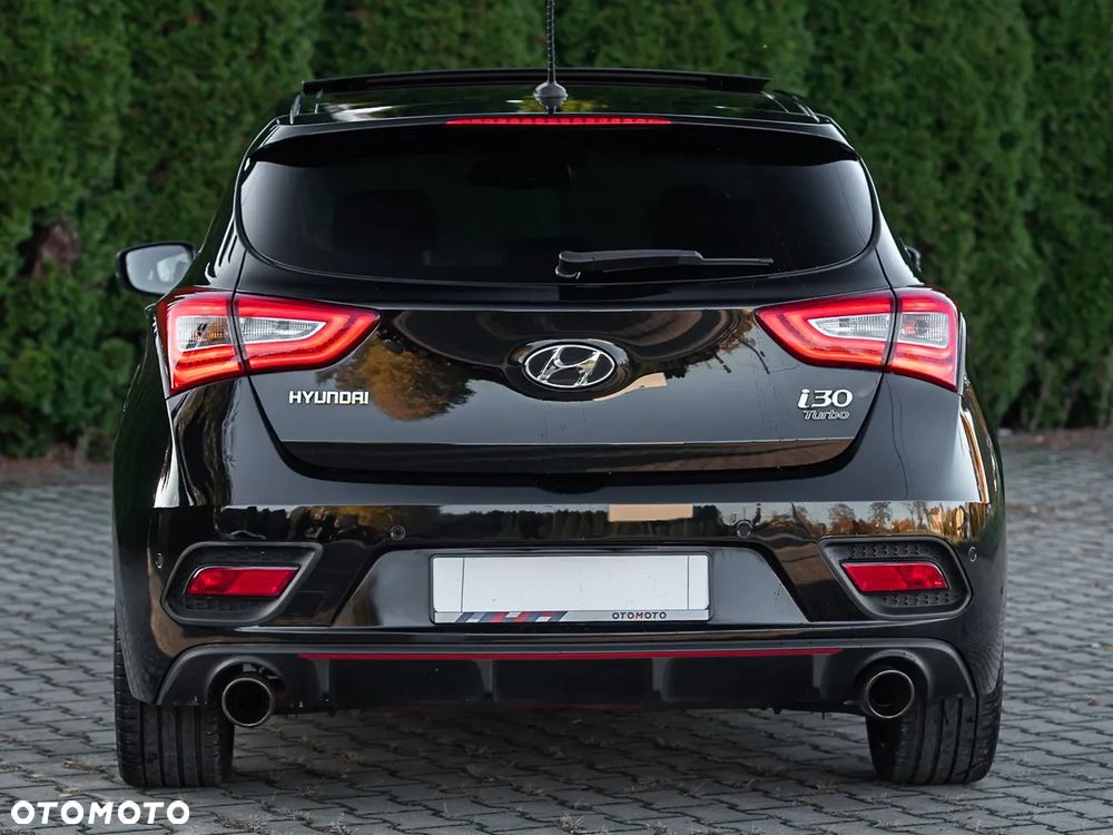 Hyundai i30 1.6 T GDI Turbo - 12