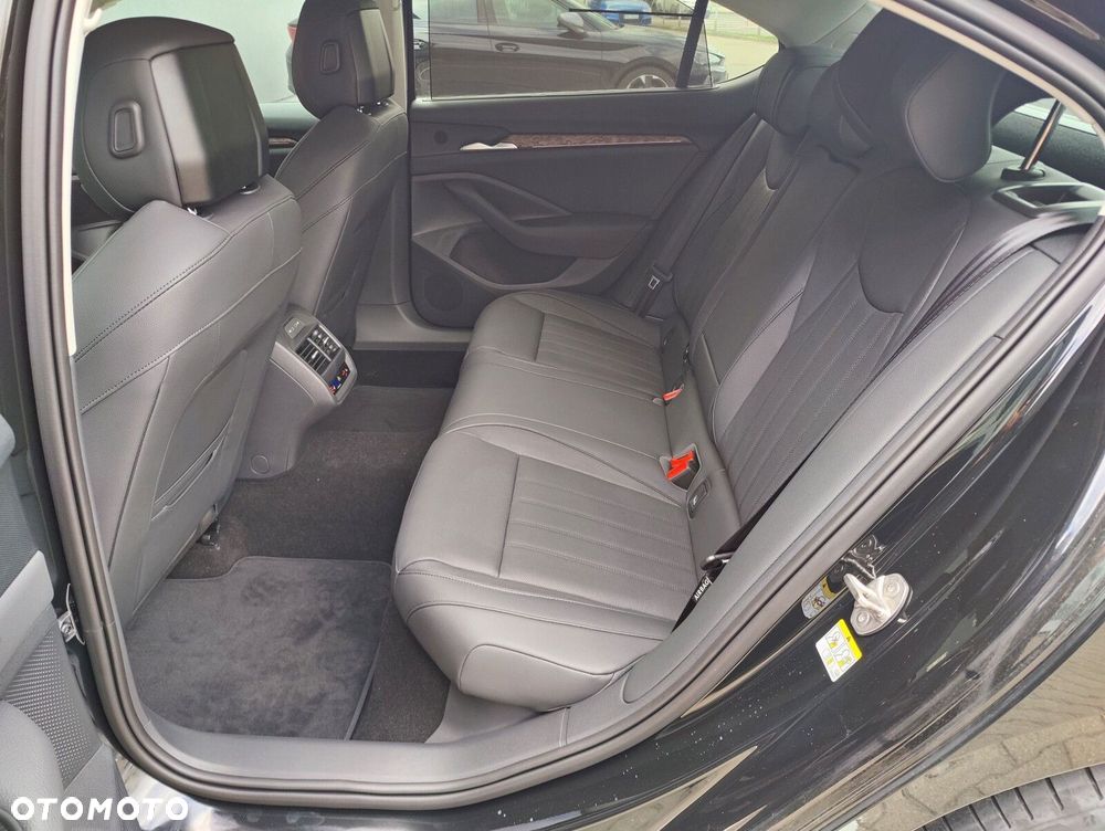 Skoda Superb 2.0 TSI 4x4 L&K DSG - 34