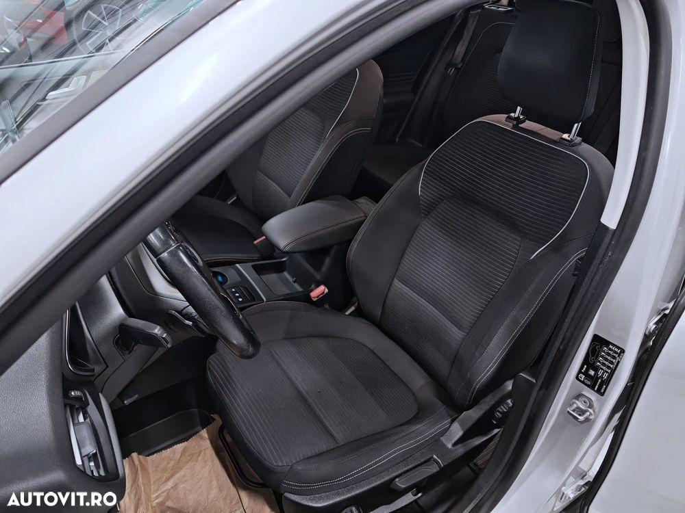 Ford Focus 2.0 EcoBlue Active Business - 8