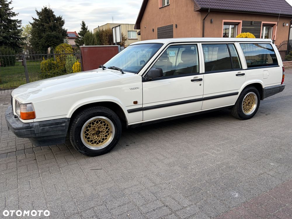Volvo 745 - 14