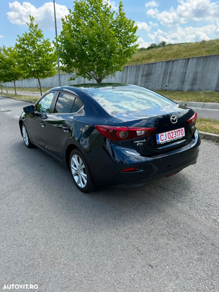 Mazda 3 - 3