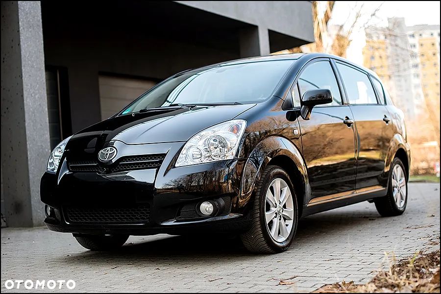 Toyota Corolla Verso - 10