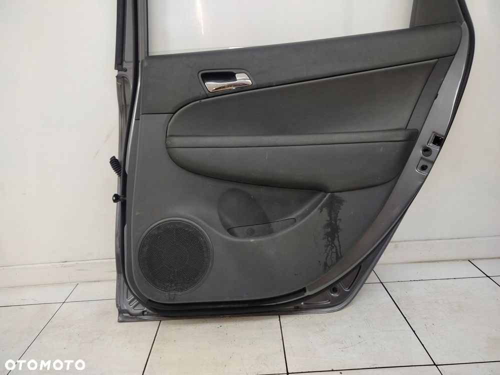hyundai i30 i cw kombi 07r- drzwi prawe tylne prawy tył 9a - 9