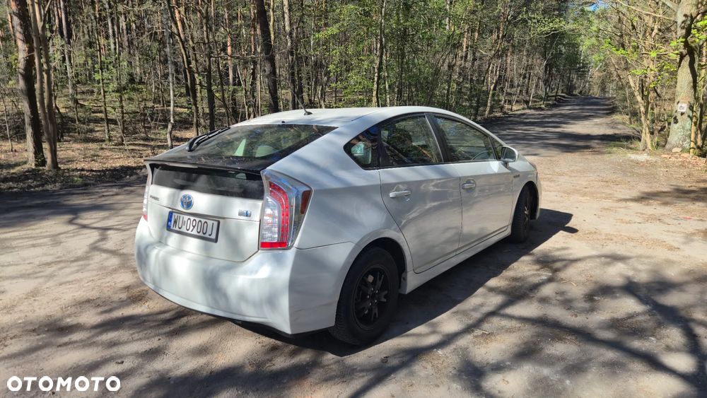 Toyota Prius - 3