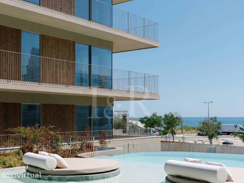 Apartamento T3 com terraço junto ao mar na Quarteira, Algarve - Grande imagem: 2/32