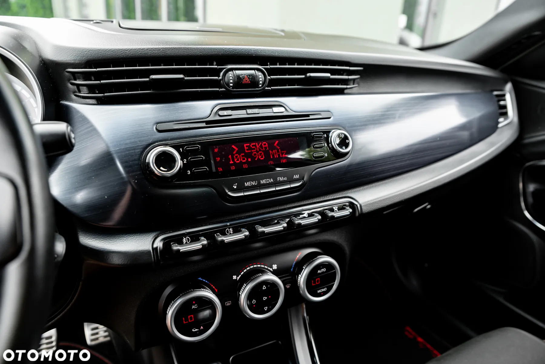 Alfa Romeo Giulietta 1750 TBi Quadrifoglio Verde - 24