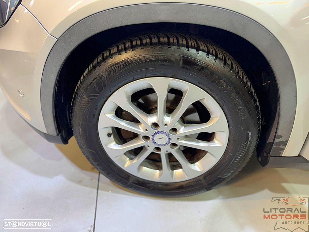 Mercedes-Benz GLA 180 Style - 13