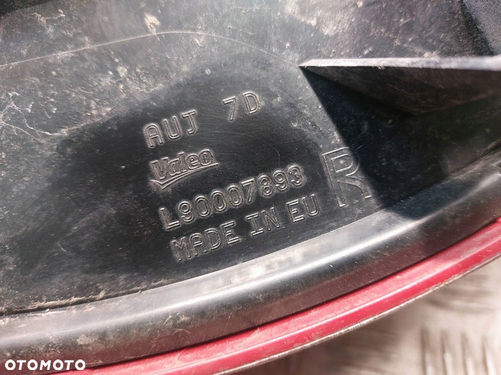 LAMPA PRAWY TYŁ VOLVO XC60 I LIFT L90007893 - 9
