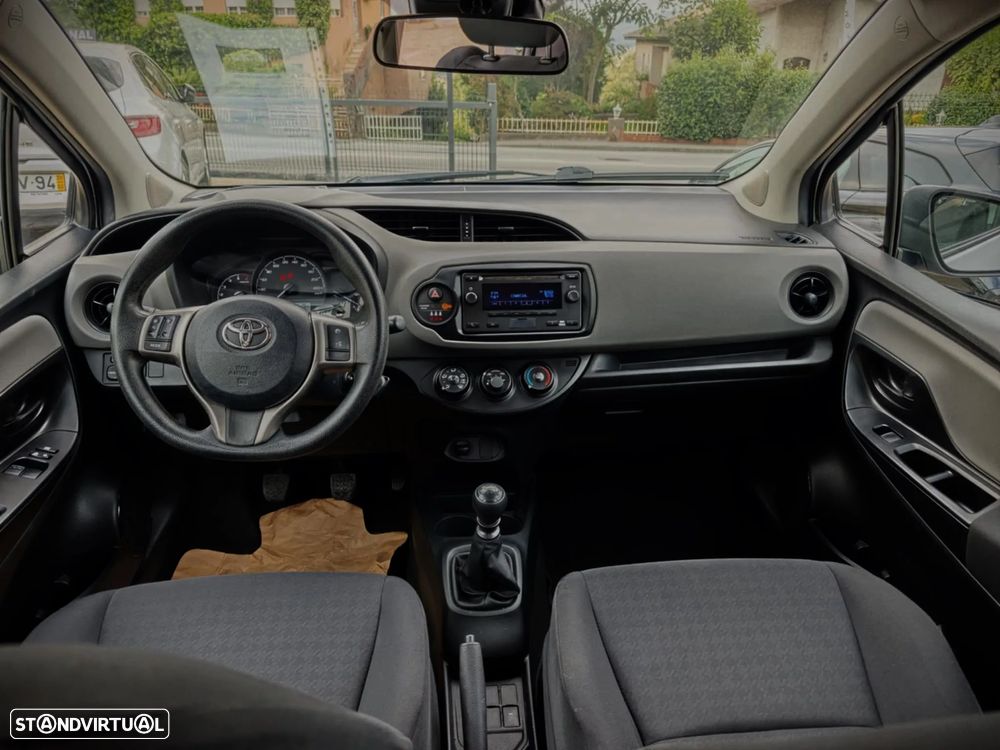 Toyota Yaris 1.4 D-4D ACtive+AC - 9