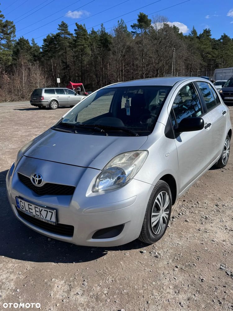 Toyota Yaris 1.0 Luna - 1