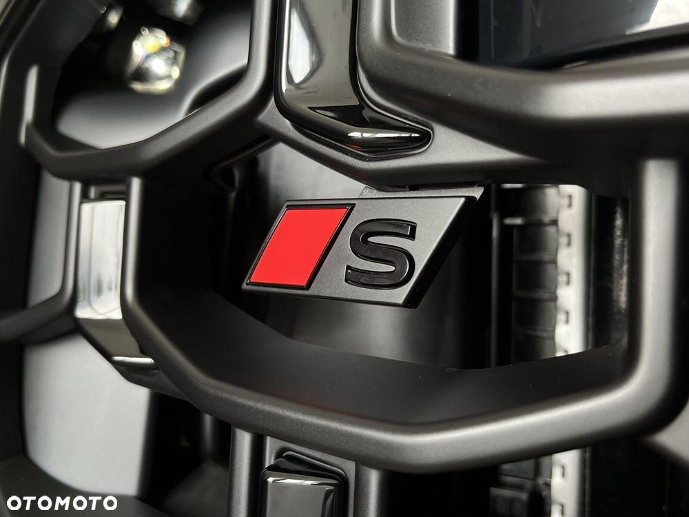 Audi SQ8 - 13