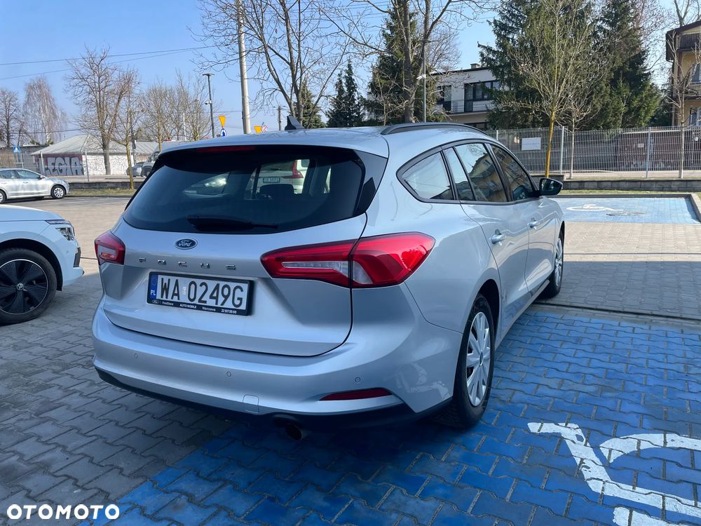 Ford Focus - 4