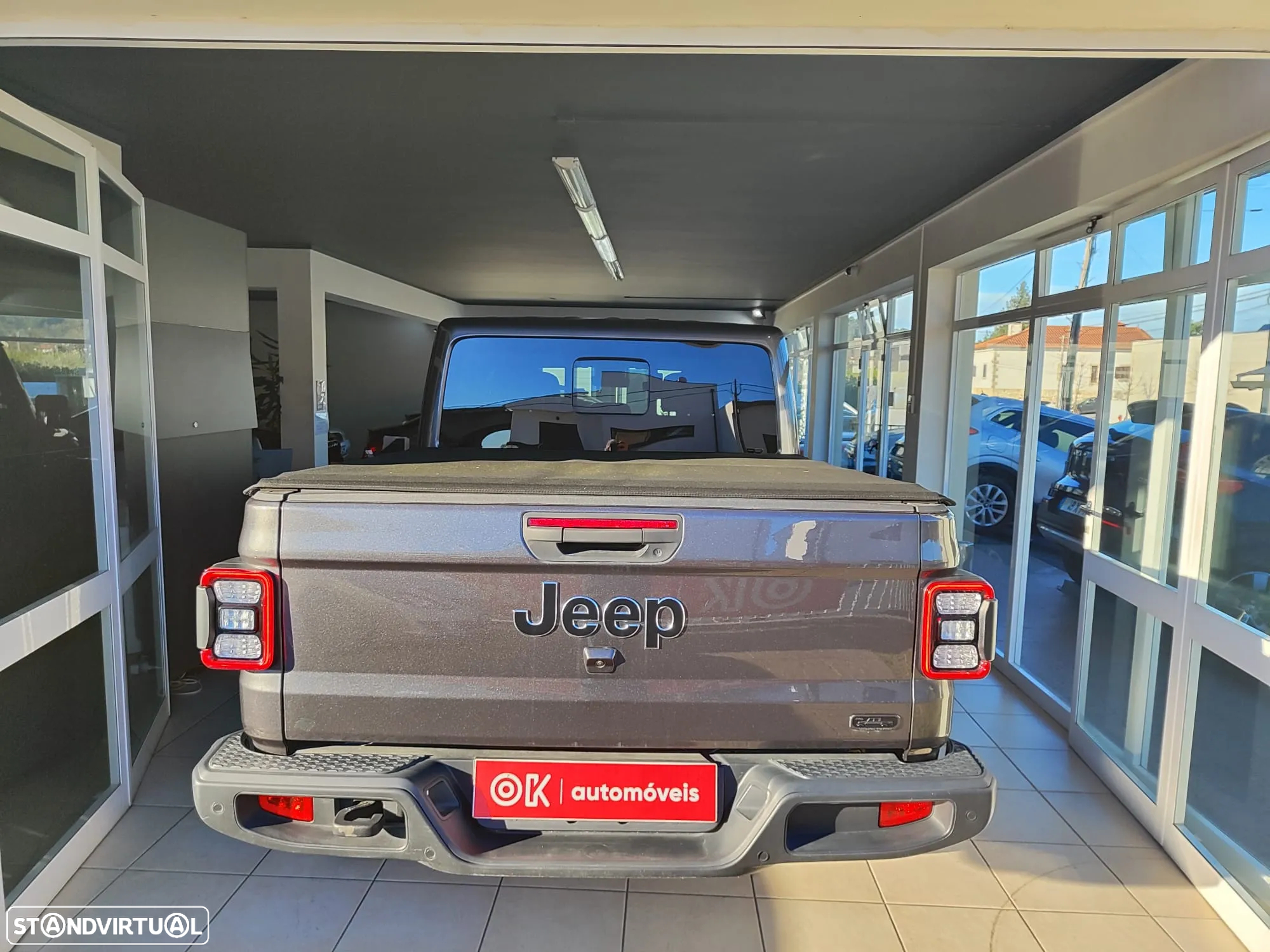 Jeep Gladiator 3.0 CRD Overland AT8 - 10