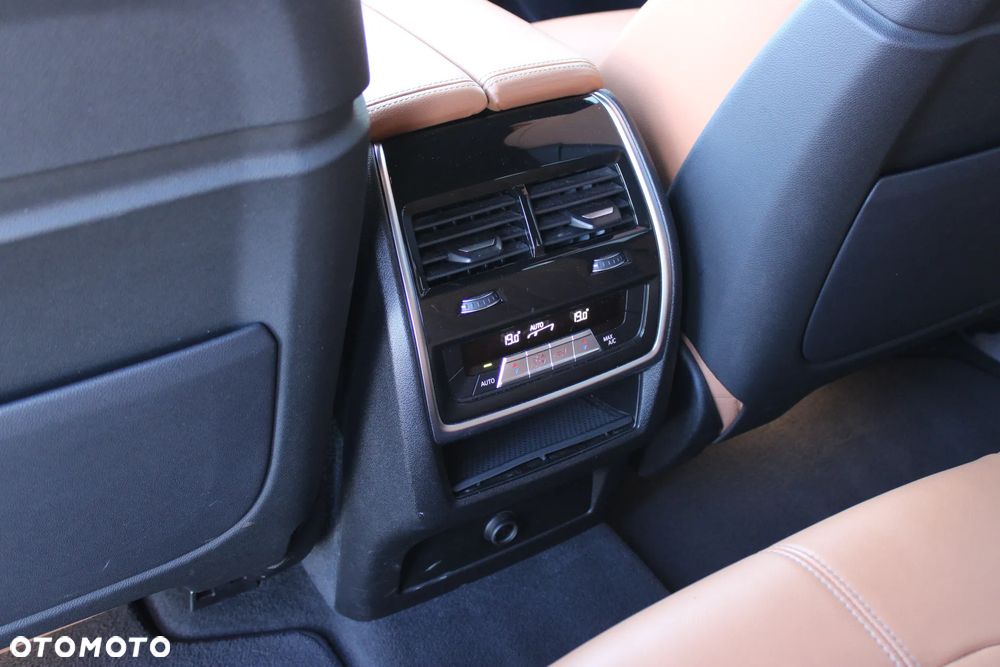 BMW X5 xDrive40i mHEV sport - 27