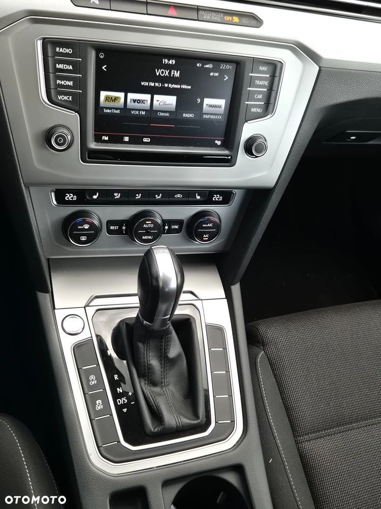 Volkswagen Passat 1.8 TSI BMT Comfortline DSG - 28