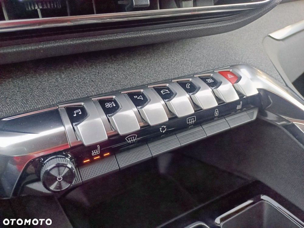 Peugeot 3008 1.2 PureTech Allure Pack S&S EAT8 - 21