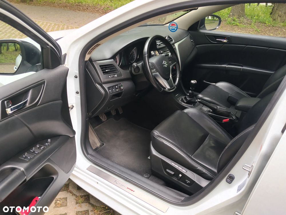 Suzuki Kizashi - 9