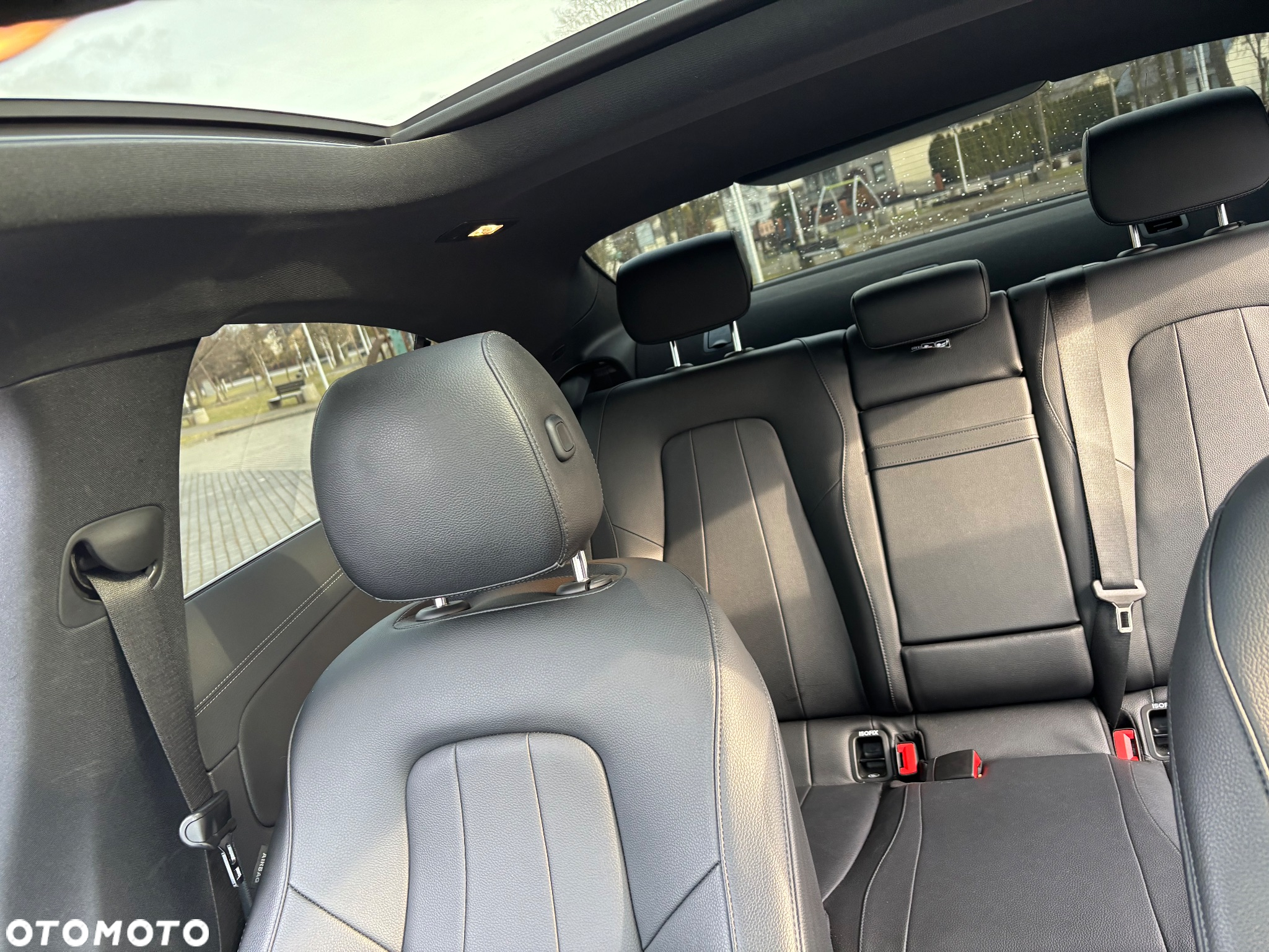 Mercedes-Benz CLA 250 4-Matic 7G-DCT - 17