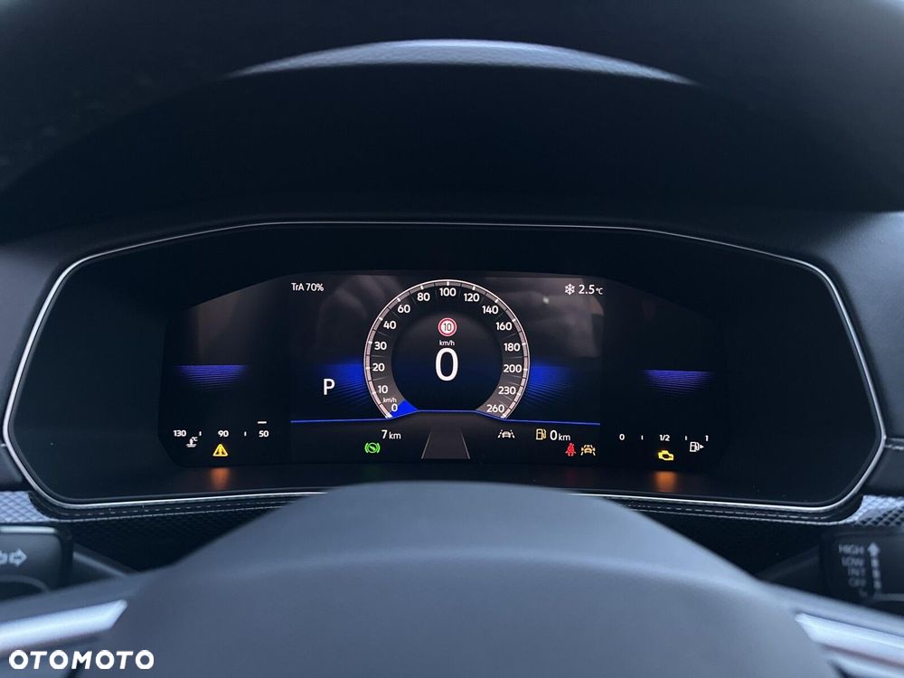 Volkswagen T-Cross - 14