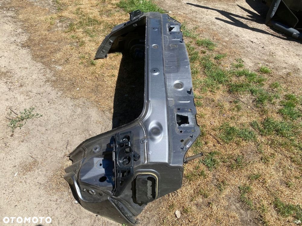 MERCEDES gla 156 pas tylny wanna kolor 787 - 3