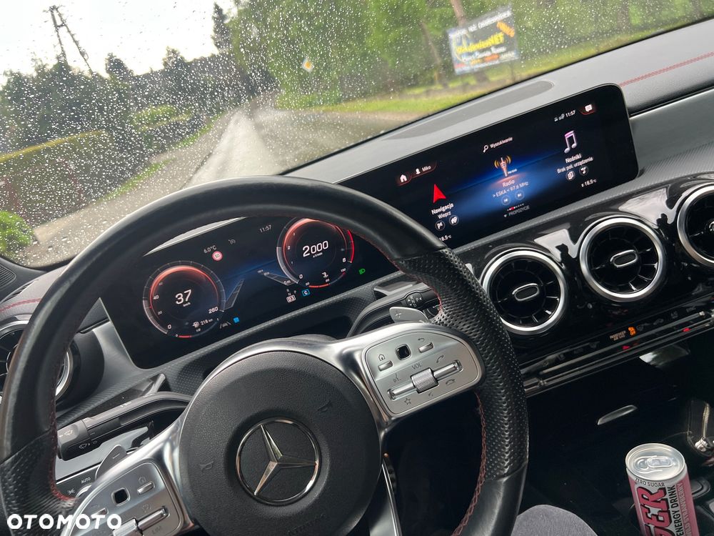 Mercedes-Benz CLA 180 7G-DCT AMG Line - 21