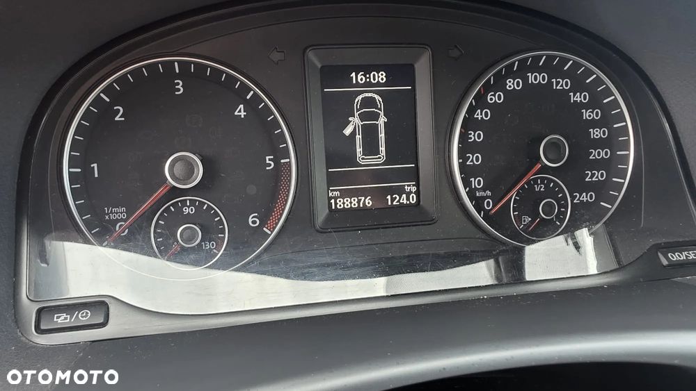 Volkswagen Touran 1.6 TDI DPF BlueMot Comfortline - 12