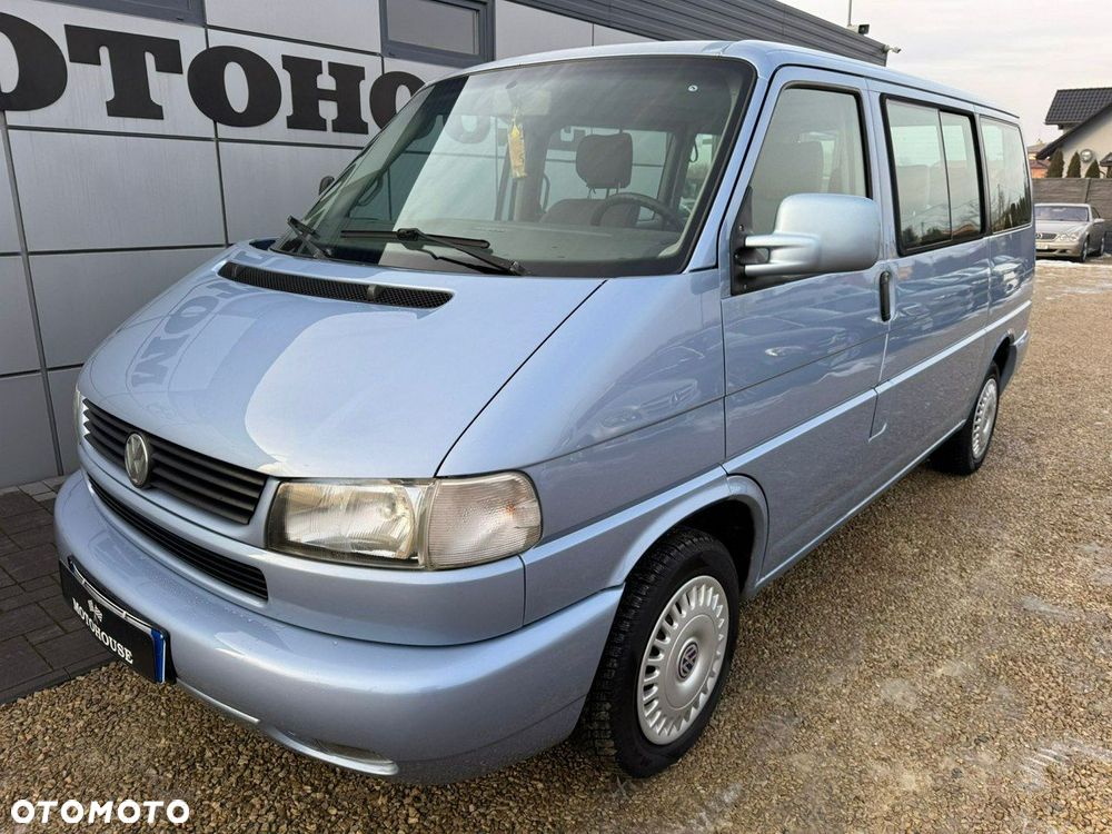 Volkswagen Caravelle - 10