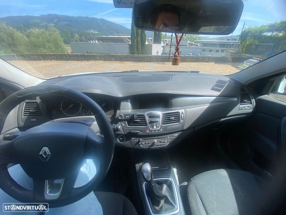 Renault Laguna Break 1.5 dCi Confort - 8