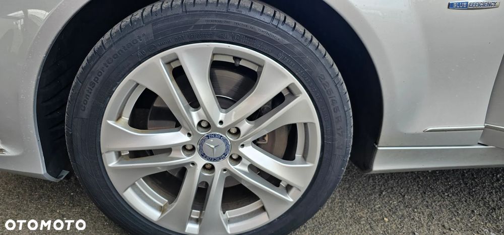 Mercedes-Benz Klasa C 350 T CDI DPF (BlueEFFICIENCY) 7G-TRONIC Avantgarde - 22