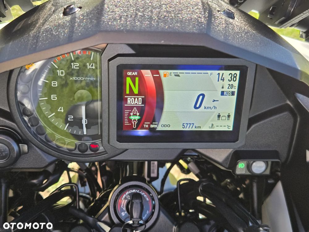 Kawasaki Versys 1000 - 16