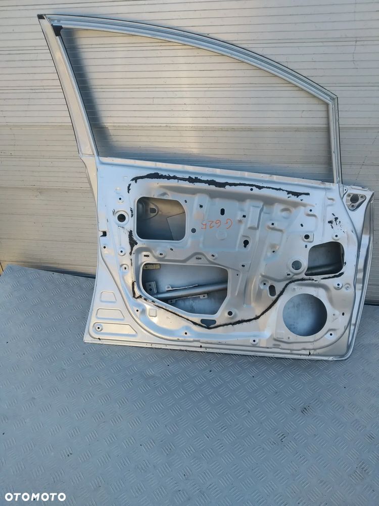 G625 DRZWI TOYOTA AURIS 2006 -2012 - 3